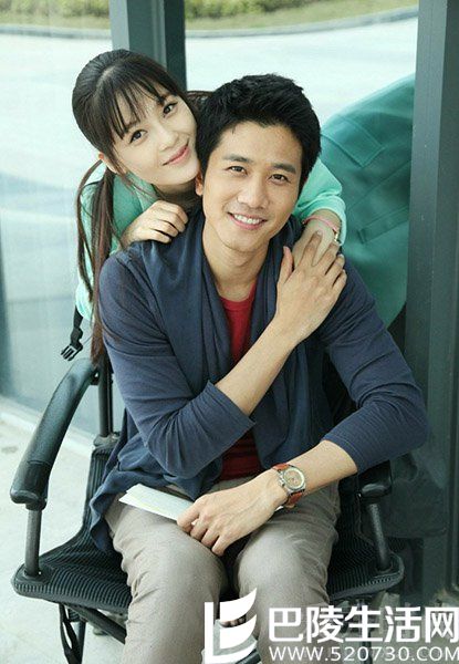 彭冠英的老婆是赵韩樱子?