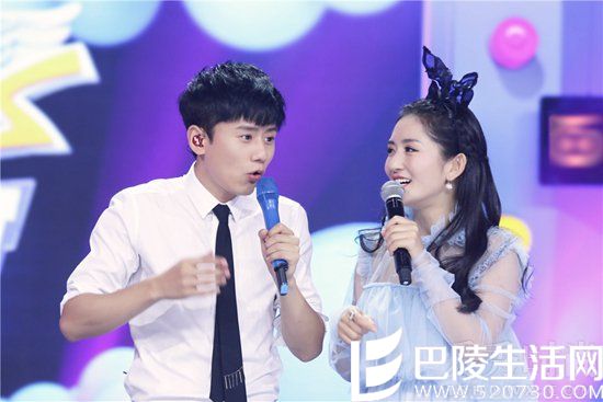 张杰谢娜深情对视