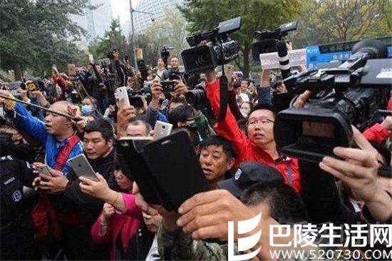 众多媒体记者 众多媒体记者