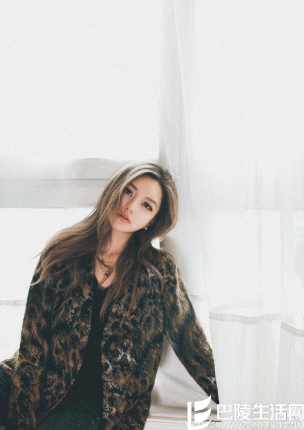 周扬青照片 周扬青照片