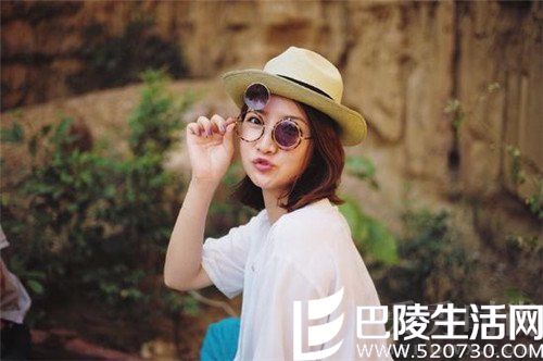 许婧变身旅游达人