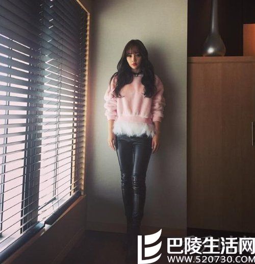 李小璐被指像网红 李小璐被指像网红