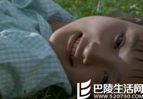 李小璐《天浴》剧照 李小璐《天浴》剧照