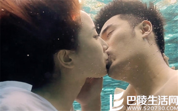 陈赫许婧深情拥吻