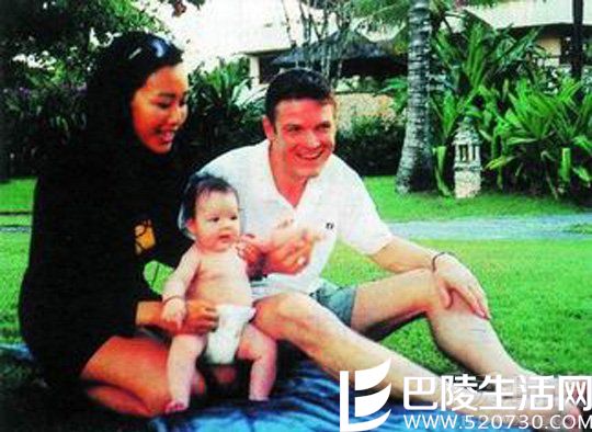 钟丽缇与前夫GlennRose及大女儿