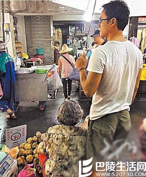 明道为母亲撑伞 明道为母亲撑伞