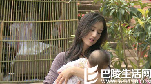 黄圣依美国产子 黄圣依美国产子