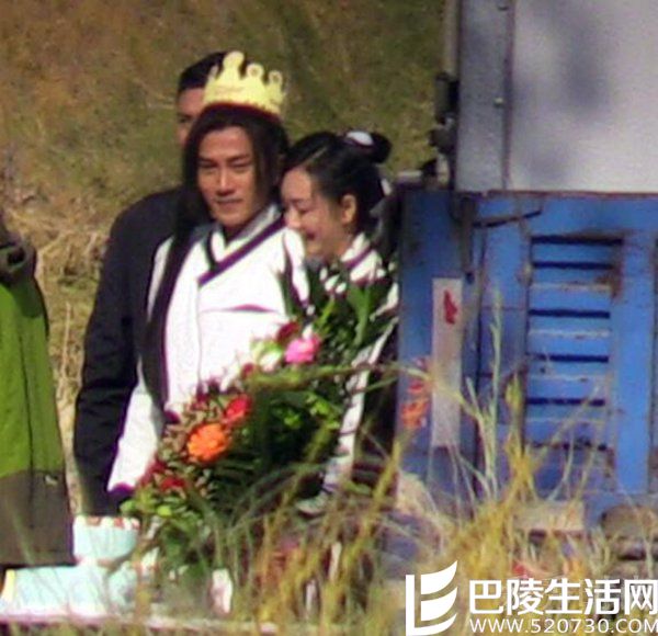 刘恺威王鸥亲密