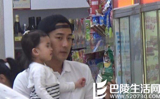 刘恺威抱小糯米