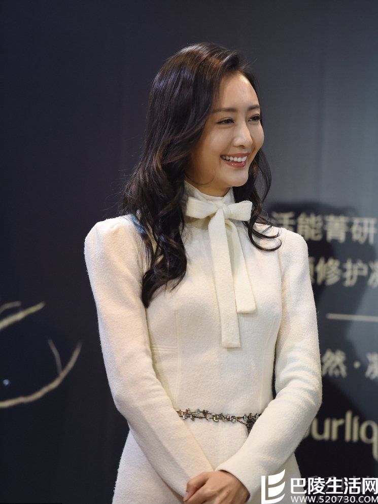 王鸥曾清与张戈交往过