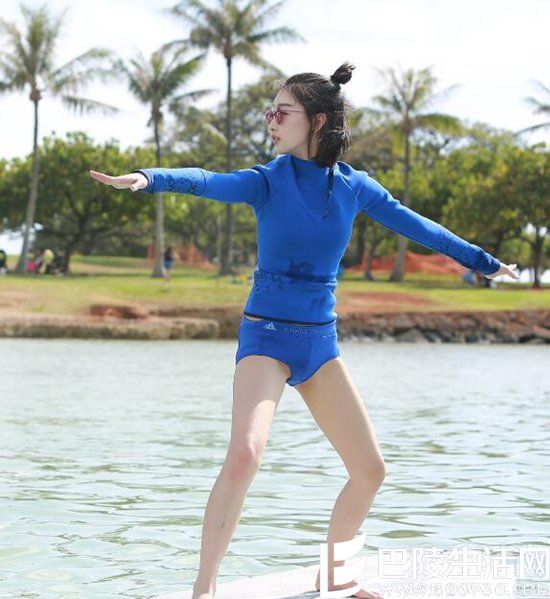 周冬雨泳装被吐槽
