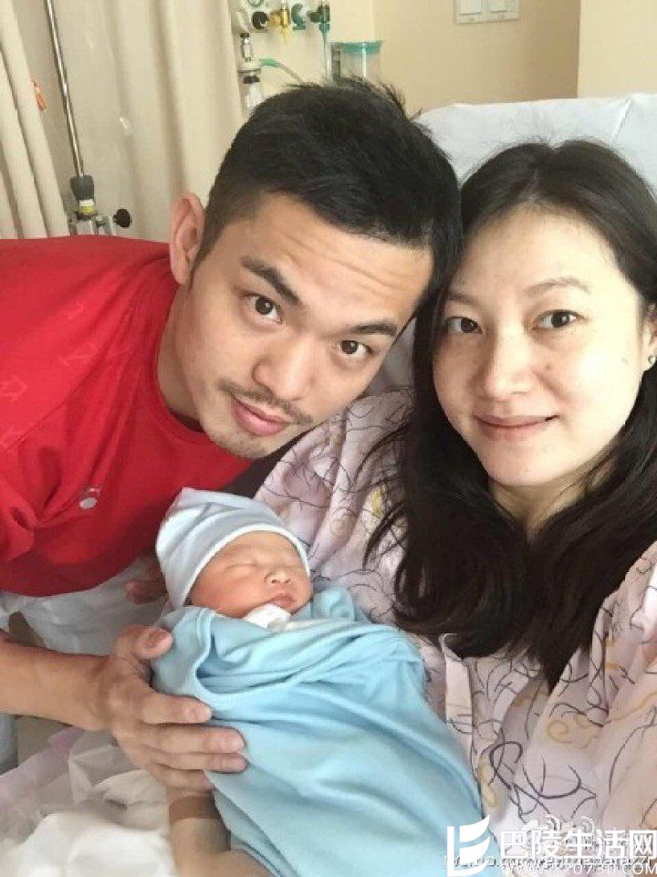 谢杏芳产下男孩