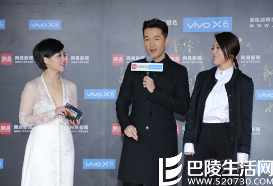 戏外与闫妮真成了“好姐弟” 戏外与闫妮真成了“好姐弟”