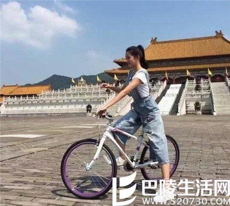 关晓彤活力满满