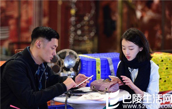 余文乐周冬雨被网友称为“宇宙夫妇”