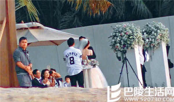 周柏豪与圈外女友Stephanie结婚 周柏豪与圈外女友Stephanie结婚