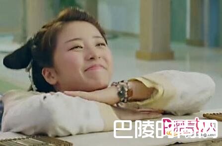 周雨彤抢了郑爽的风头 她为啥至今还没火?