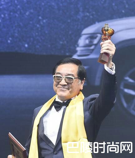 秦沛拿奖照片