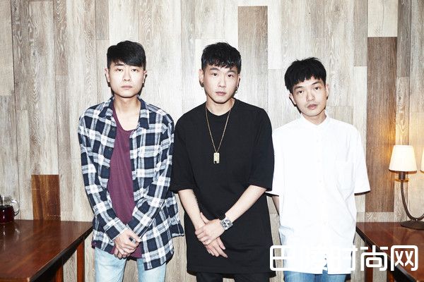 柯震东哥哥图片