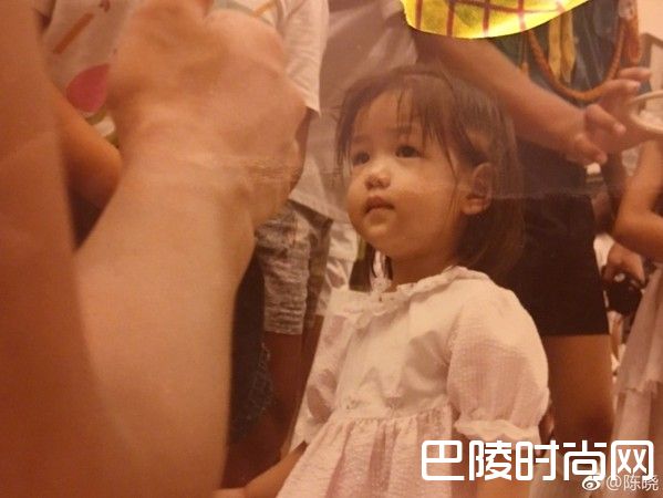 陈妍希童年照