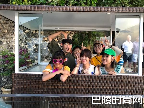 贾静雯和女儿照片