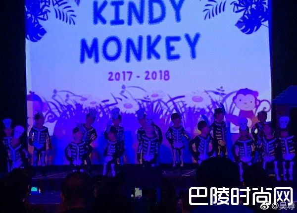 吴尊儿子毕业照