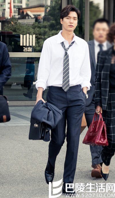 李敏镐《蓝色大海的传说》剧照