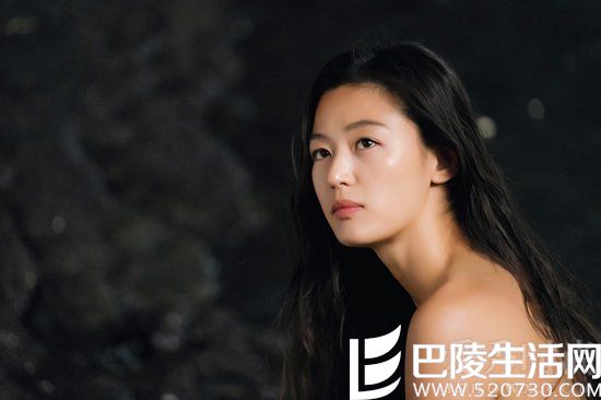 全智贤《蓝色大海的传说》剧照 全智贤《蓝色大海的传说》剧照