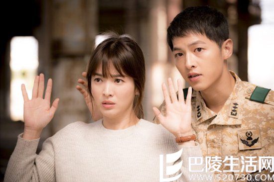 宋仲基宋慧乔《太阳的后裔》剧照