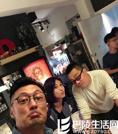 余文乐、杨千嬅、彭浩翔合影