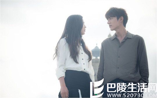 李敏镐全智贤彼此相望 李敏镐全智贤彼此相望