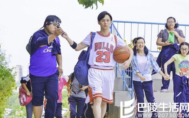 梦想的声音尹正献唱《风继续吹》 尹正微博个人资料曾演绎一剪梅