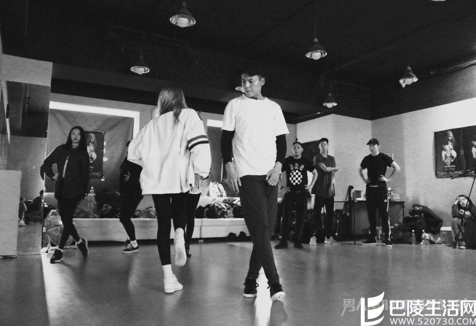 陈伟霆彩排花絮照