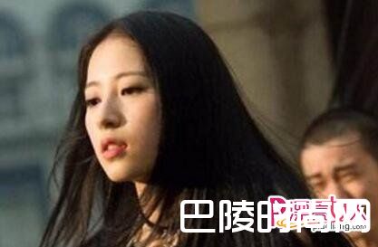  周雨彤整容了吗？周雨彤前后对比照