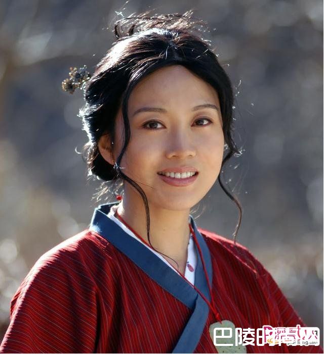  从闫妮形象的转变！我好像发现了娱乐圈中的秘密