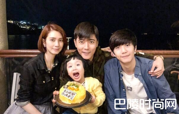 人生赢家!洪欣为张丹峰庆生