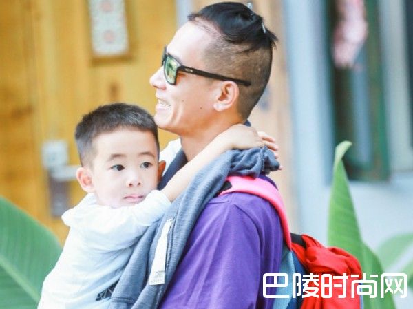 陈小春和儿子照片