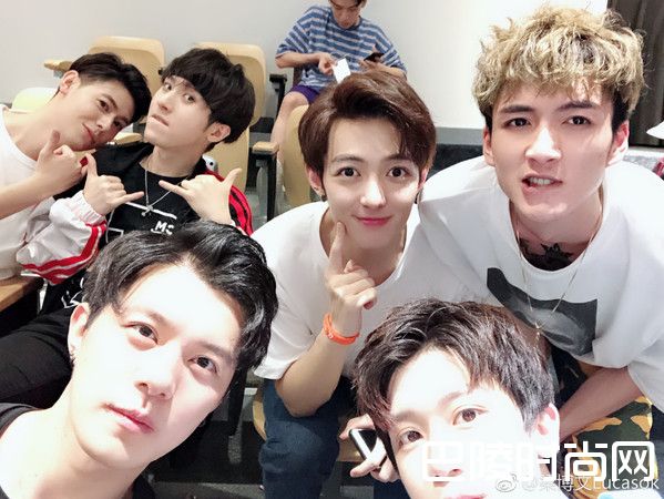 练习生选手照片